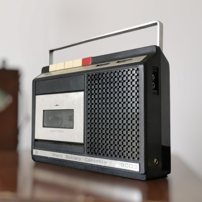 2025/11/1000062165.png 1970s ITC Tape Recorder Repurposed as Bluetooth Speaker with Rechargeable Battery