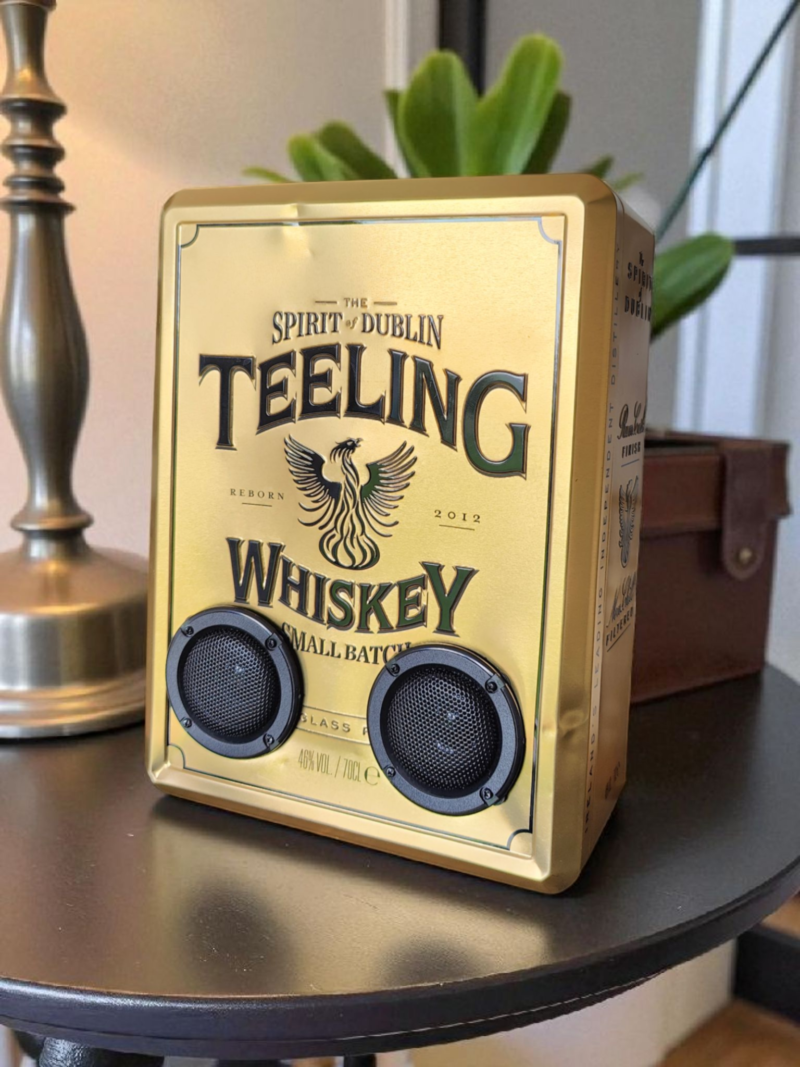 2025/12/1000059532.png Teeling Whiskey Case Bluetooth Speaker