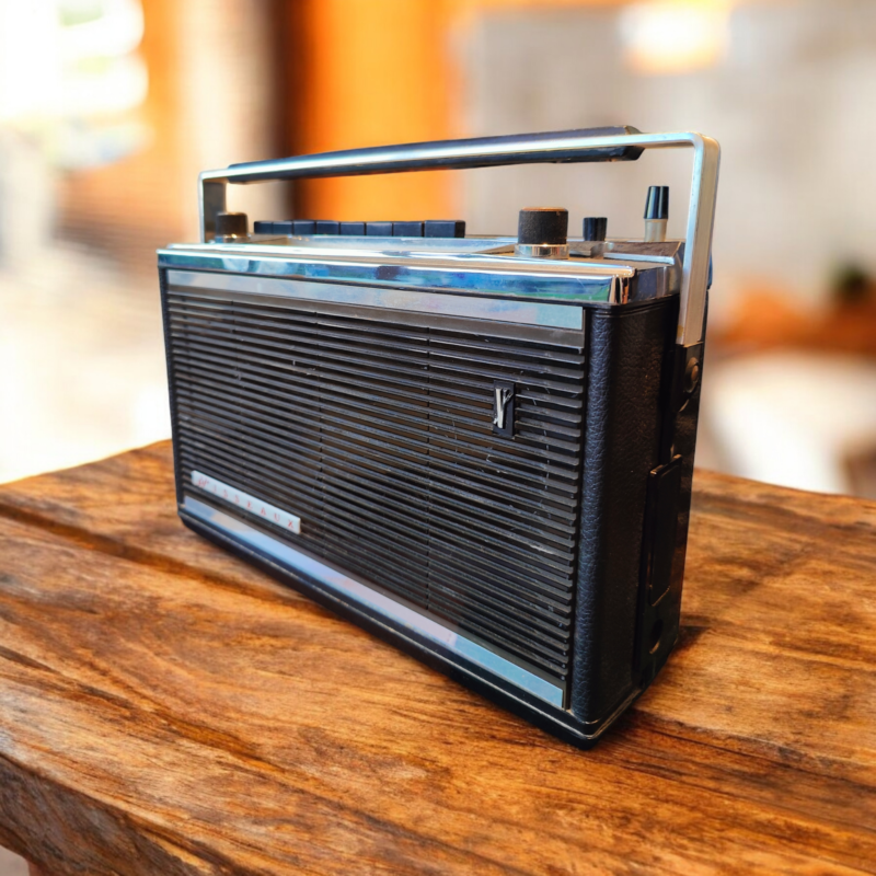 1960s Visseaux Radio Repurposed as Bluetooth Speaker