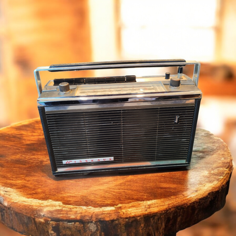1960s Visseaux Radio Repurposed as Bluetooth Speaker