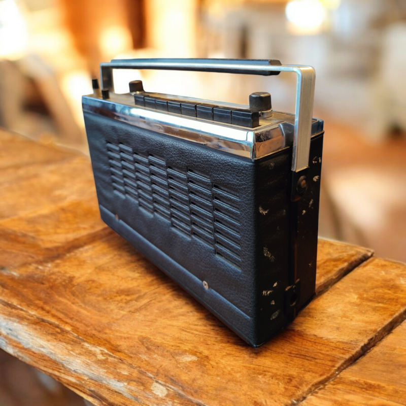 1960s Visseaux Radio Repurposed as Bluetooth Speaker