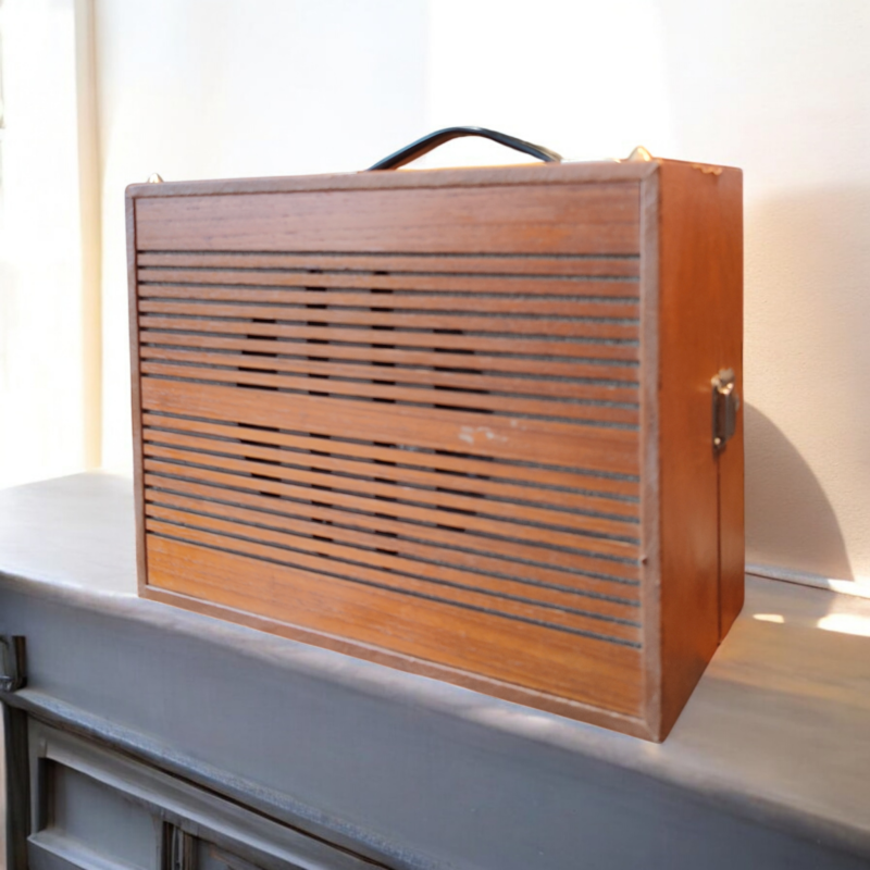 Vintage Record Player Case Repurposed as a Bluetooth Speaker