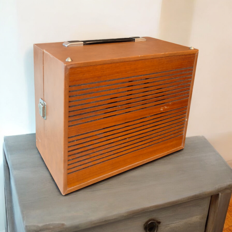 Vintage Record Player Case Repurposed as a Bluetooth Speaker