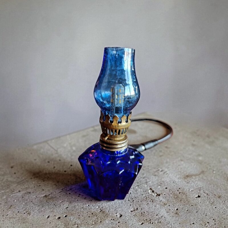 Vintage Oil Lamp Repurposed as 12V Lamp