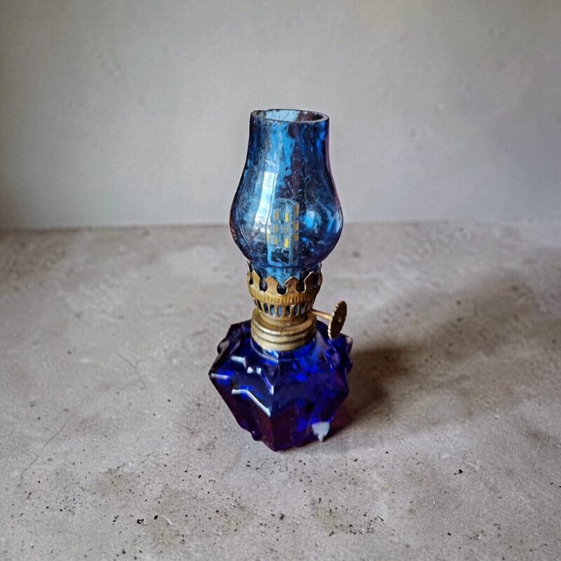 Vintage Oil Lamp Repurposed as 12V Lamp