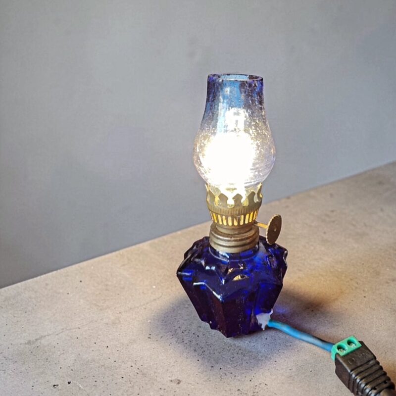 Vintage Oil Lamp Repurposed as 12V Lamp