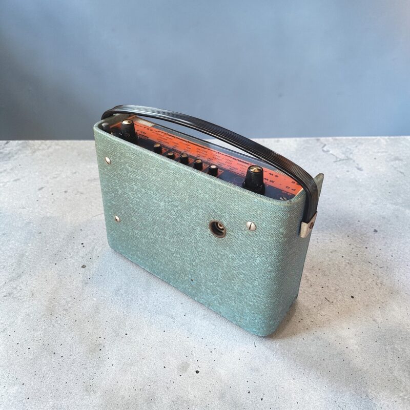 2026/03/1000068973.jpg 1960s Pizon Bros Radio Repurposed as Bluetooth Speaker