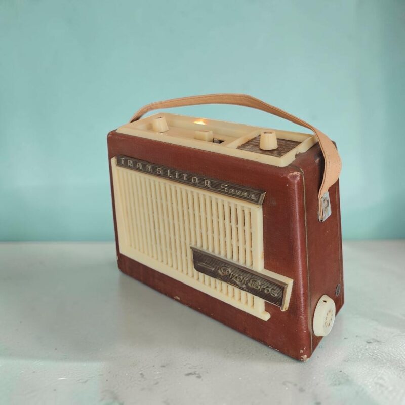 2026/08/1000078591.jpg 1960s Pizon Bros Radio Repurposed as Bluetooth Speaker