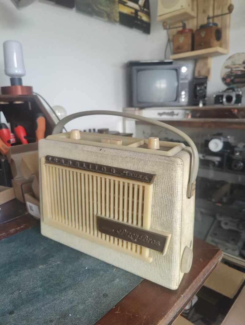 2026/08/1000079432-2-scaled.jpg 1960s Pizon Bros Radio Repurposed as Bluetooth Speaker